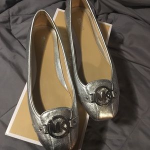 NEW Silver Michael Kors Moccasin Flat Woman Sz 9.5